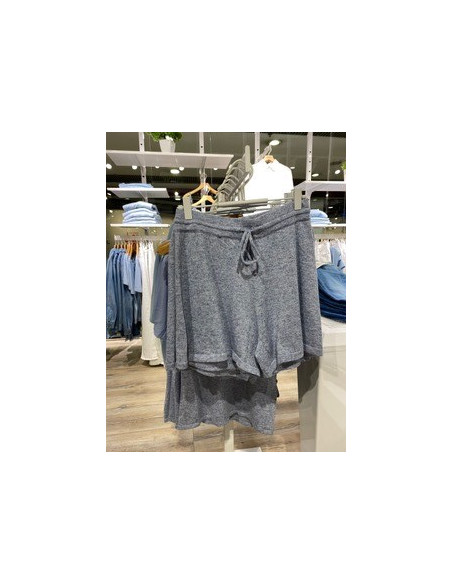 Bermuda . ONLMELODY LINEN SHORTS KNT