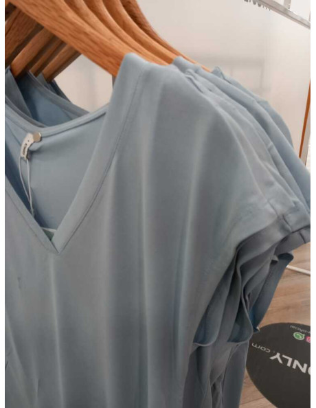 Camiseta básica manga corta cuello pico . ONLFREE LIFE S/S