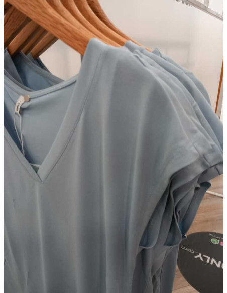 Camiseta básica manga corta cuello pico . ONLFREE LIFE S/S