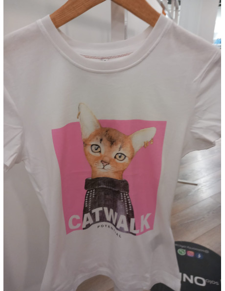 Camiseta . ONLAYA LIFE S/S O-NECK TOP NOOS PTM