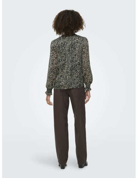 Camisa animal print. ONLMAVIE LIFE LS LOOSE SMOCK TOP WVN