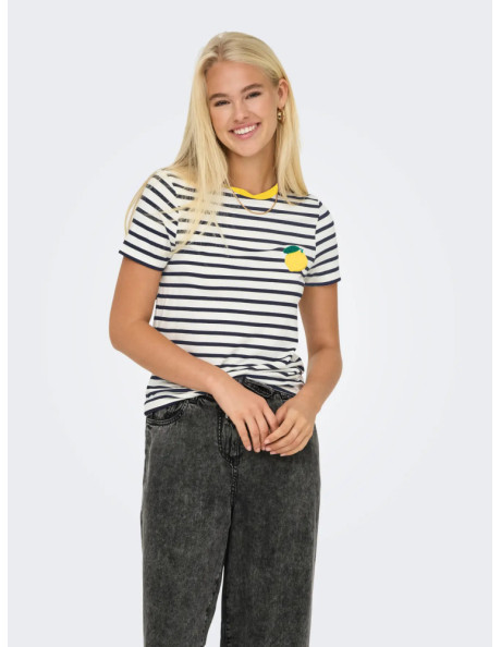 Camiseta bordados  varios  . ONLHEART LIFE S/S TEE JRS NOOS