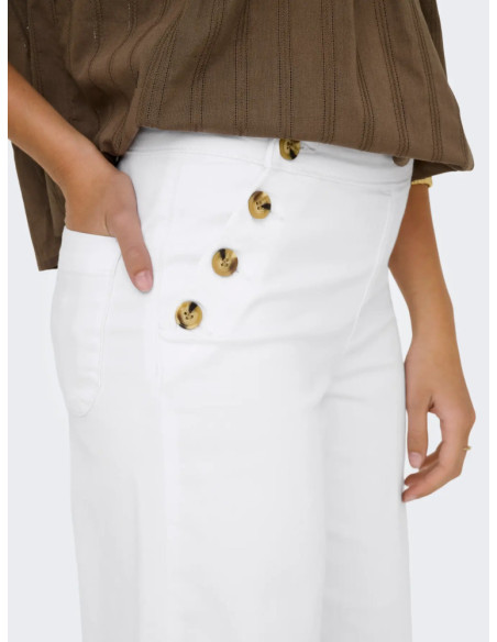 Vaquero blanco . ONLMADISON HW BUTTON WIDE DNM 730 NOOS