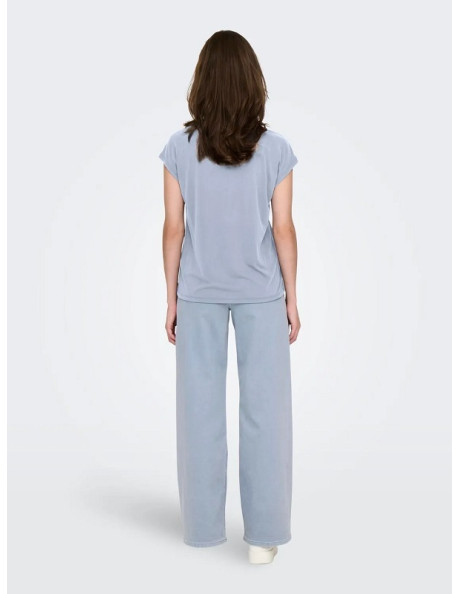 Camiseta cuello pico . ONLHANNAH S/S V-NECK TOP CC JRS