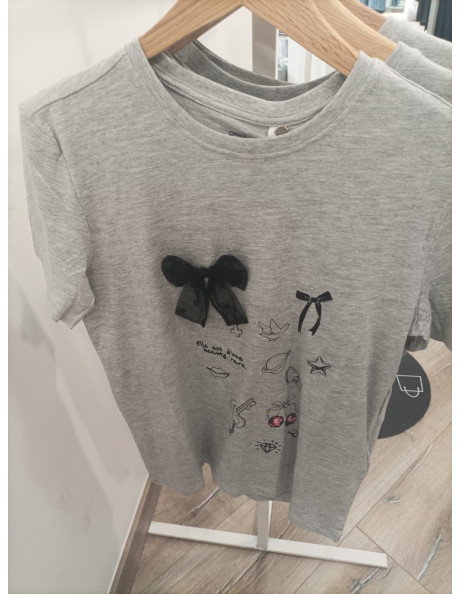 Camiseta cereza.ONLNITA LIFE REG S/S BOW TOP PRI CS JRS