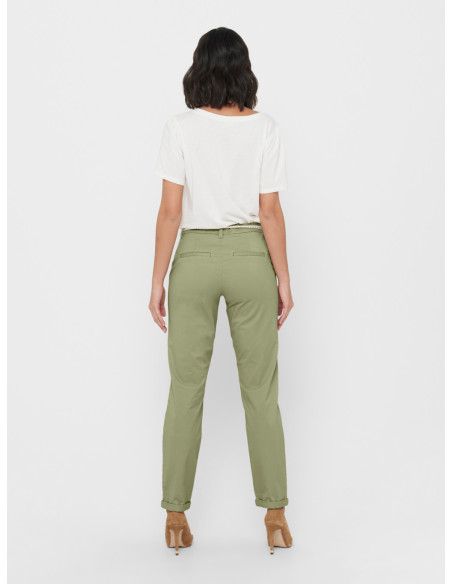 Pantalón chino de corte regular .ONLBIANA