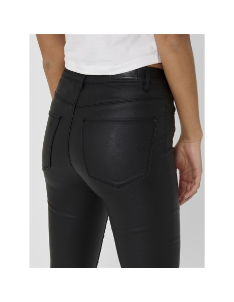 Pantalón encerado . ONLANNE K MID WAIST COATED PNT NOOS