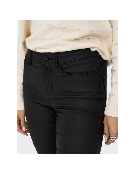 Pantalón encerado . ONLANNE K MID WAIST COATED PNT NOOS