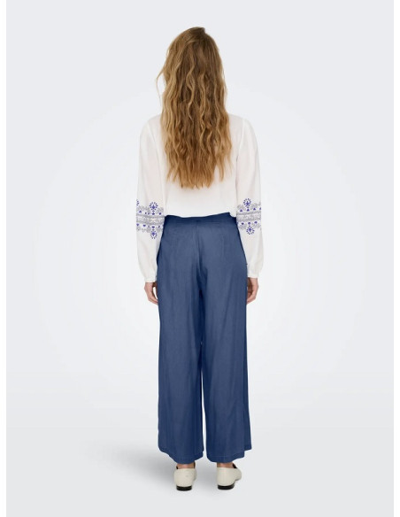 Pantalón culotte . ONLCHARIS LIFE LONG CULOTTE PANT CC WVN