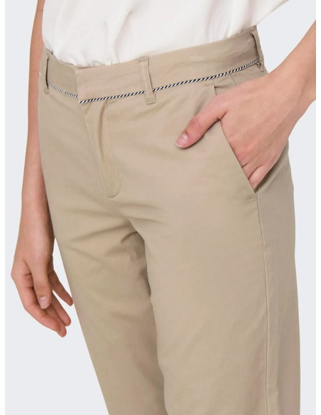Pantalón chino . ONLBIANA MW PIPING CHINO CC PNT
