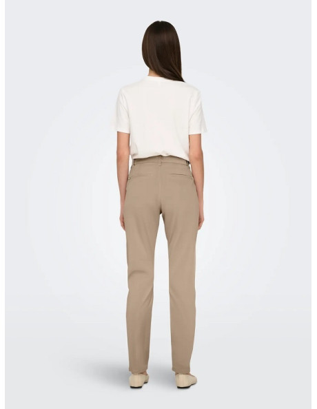 Pantalón chino .ONLSURA MW STUD CHINO PANT PNT